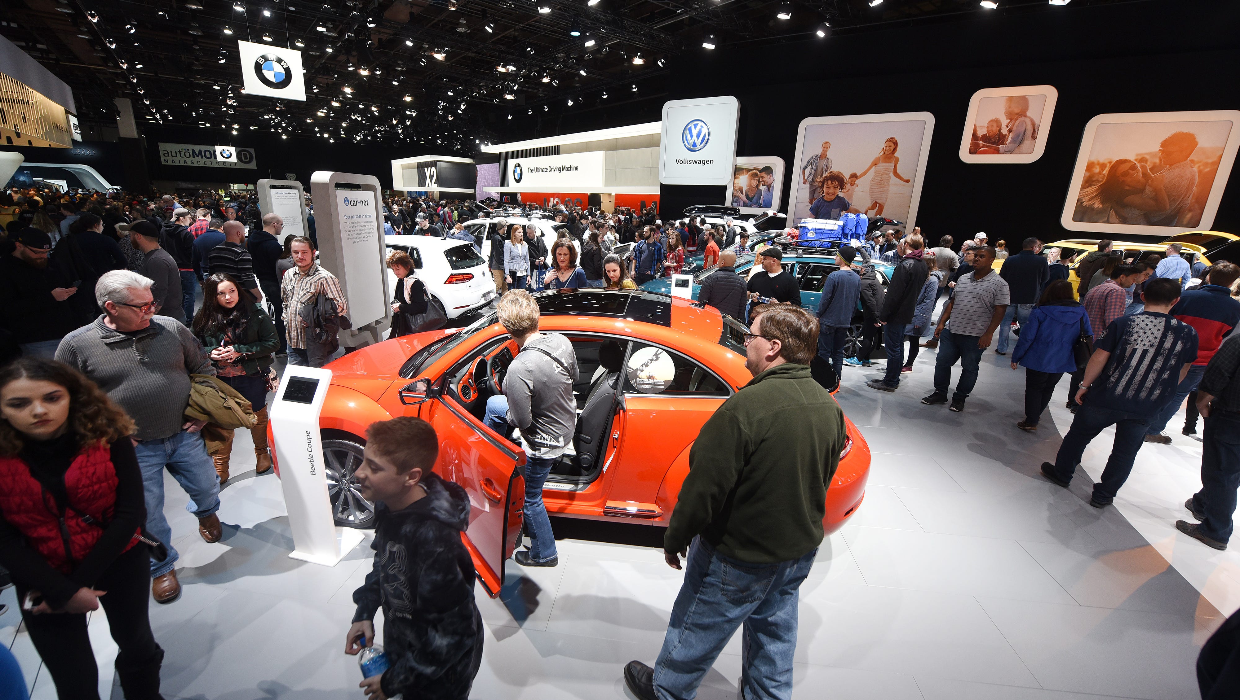 Thousands of people fill Cobo Center on Saturday January 20, 2018 at the VW display .