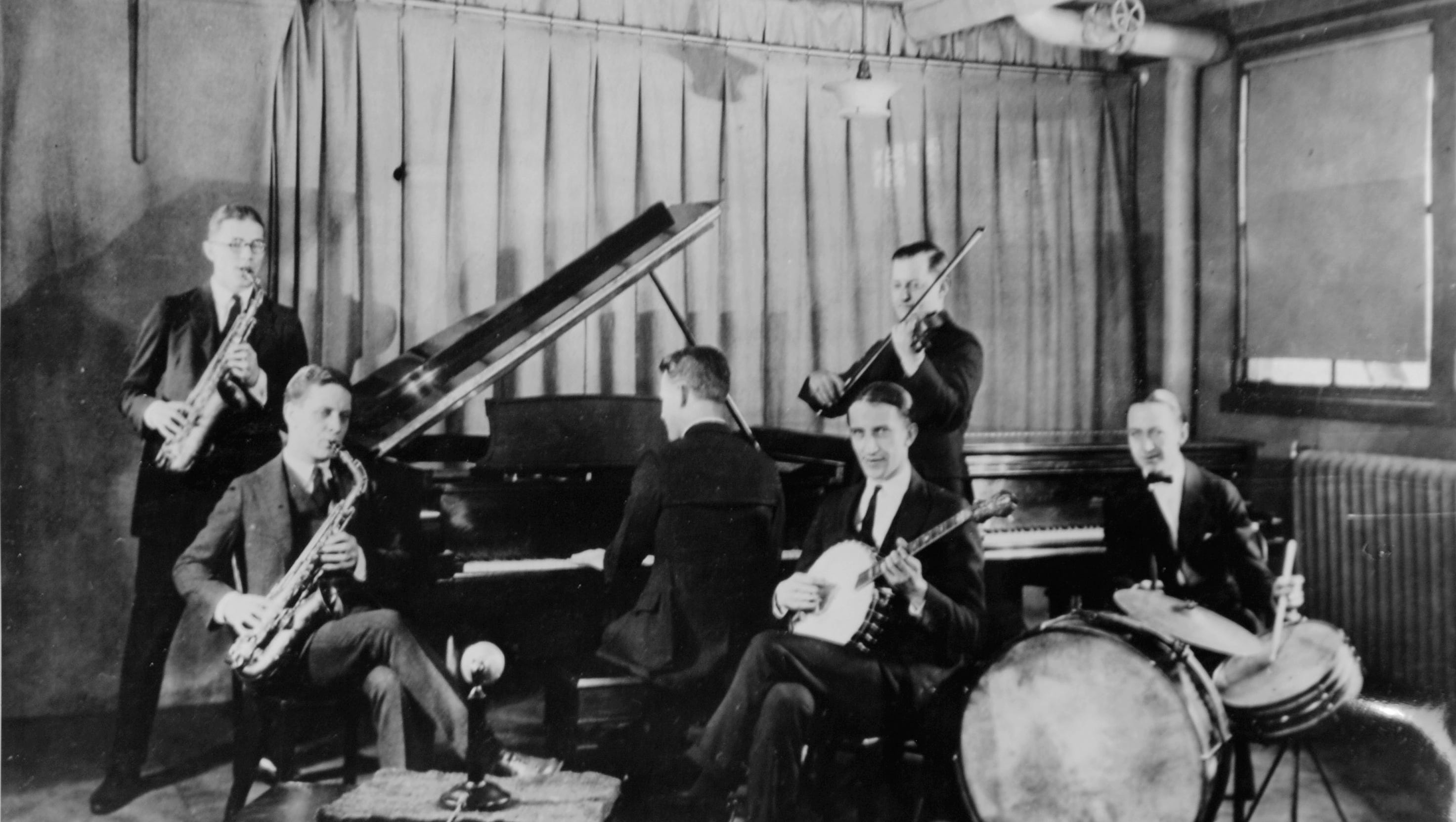 WWJ employed the first studio orchestra, seen here in 1921.