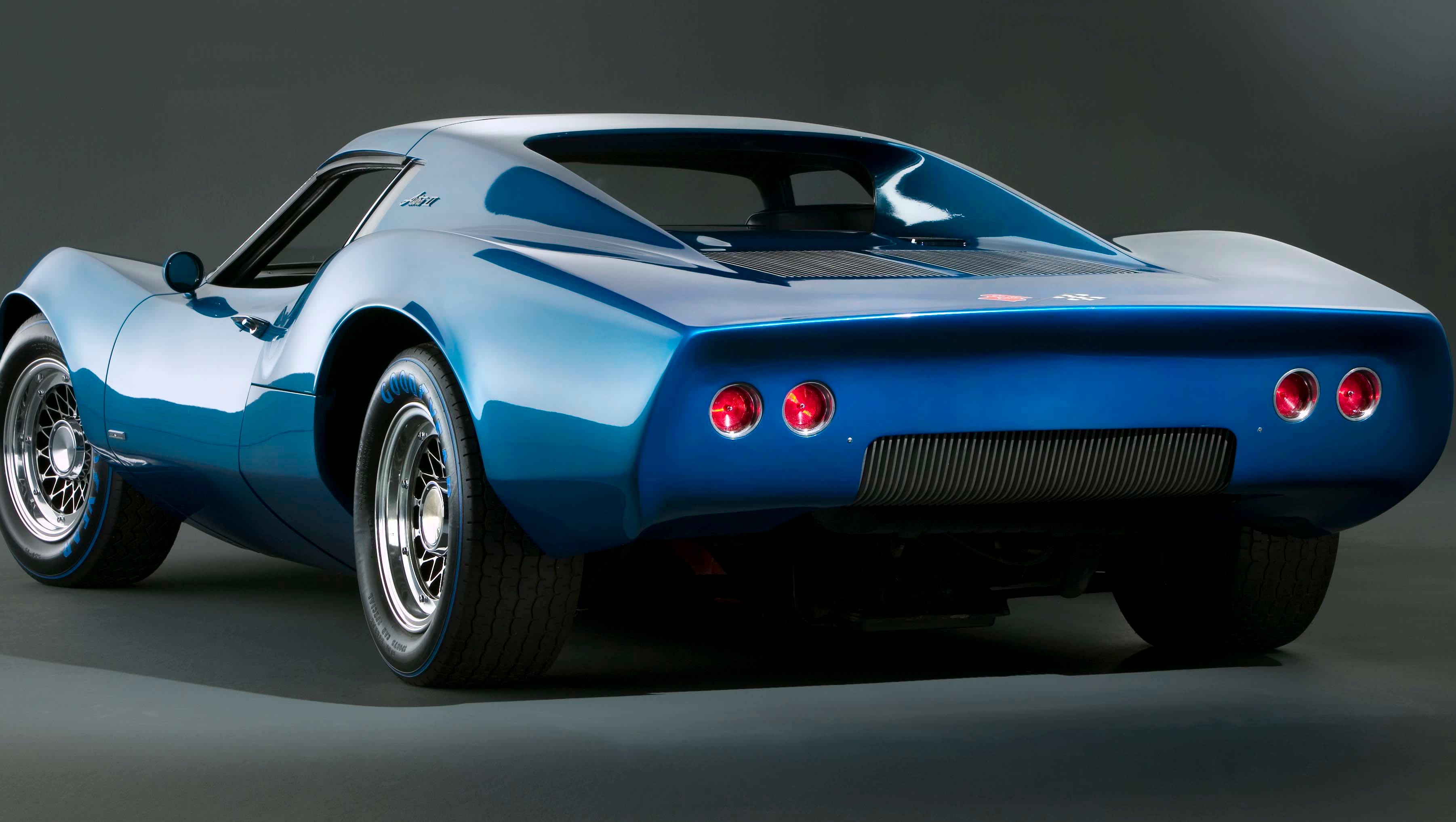 The mid-engine Corvette concept has a long design history. The Astro II concept was introduced at the 1968 New York Auto Show. Lead engineer Zora Arkus-Duntov and GM styling chief Bill Mitchell hoped the Astro would become the next-generation Corvette, but GM management decided the public was not ready for a mid-engine car.