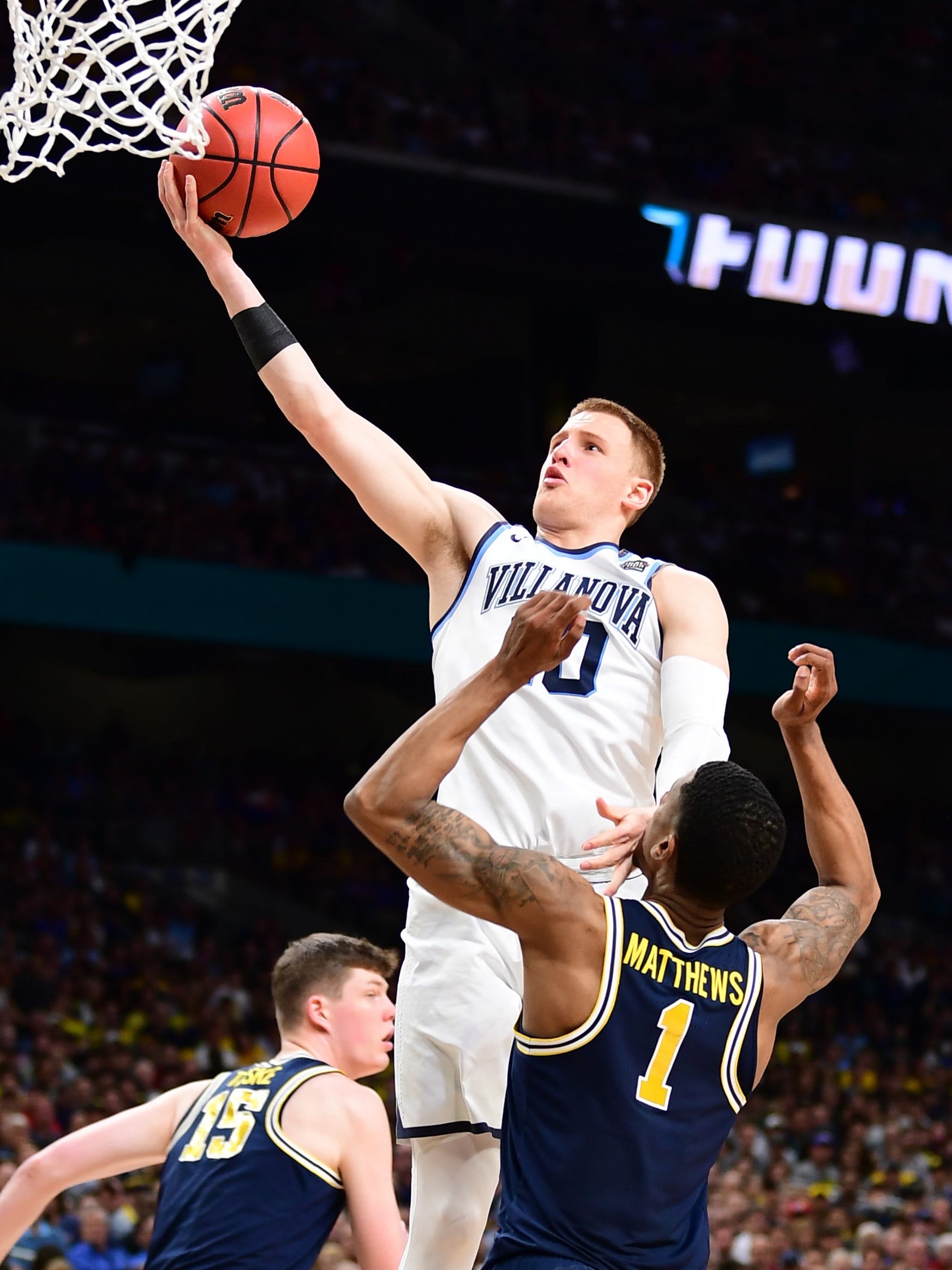 26. Philadelphia 76ers: Donte DiVincenzo, PG, Fr., Villanova. DiVincenzo made a name for himself in the NCAA Tournament, helping the Wildcats to a second championship in three seasons. He flashed uncanny athleticism and an ability to score all over the court. His stock elevated him from a second-round prospect into the first round — and some projections have him going in the lottery. This would be a steal for the Sixers.
