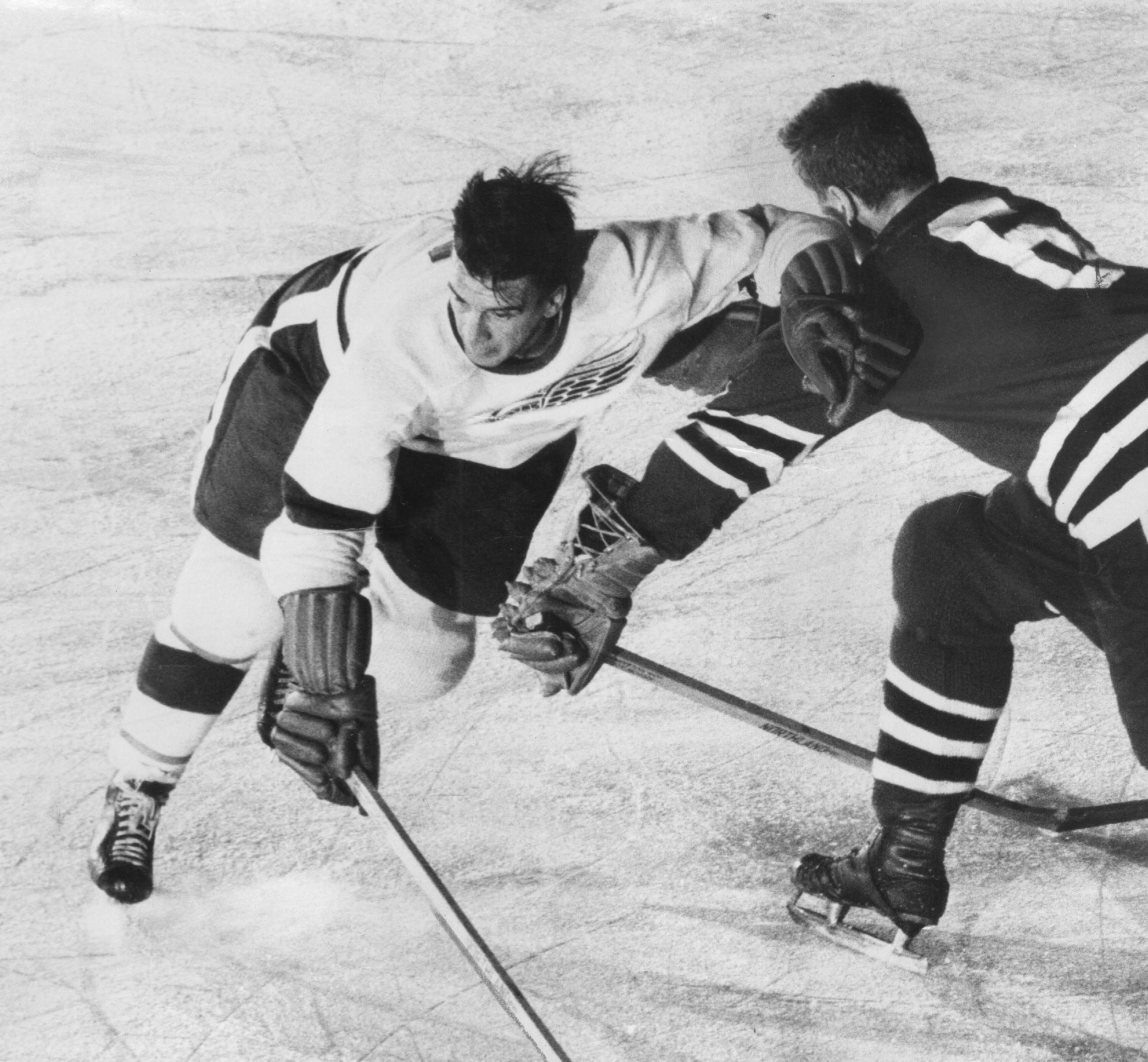 The final tally for Ted Lindsay’s career: 379 goals, 851 points, 1,808 penalty minutes, about 300 stitches.