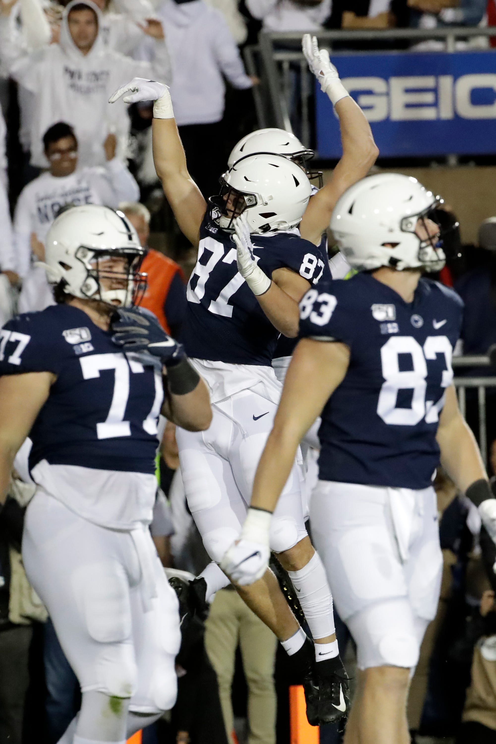 Penn State tight end Pat Freiermuth (87) celebrates his touchdown catch during the first half.