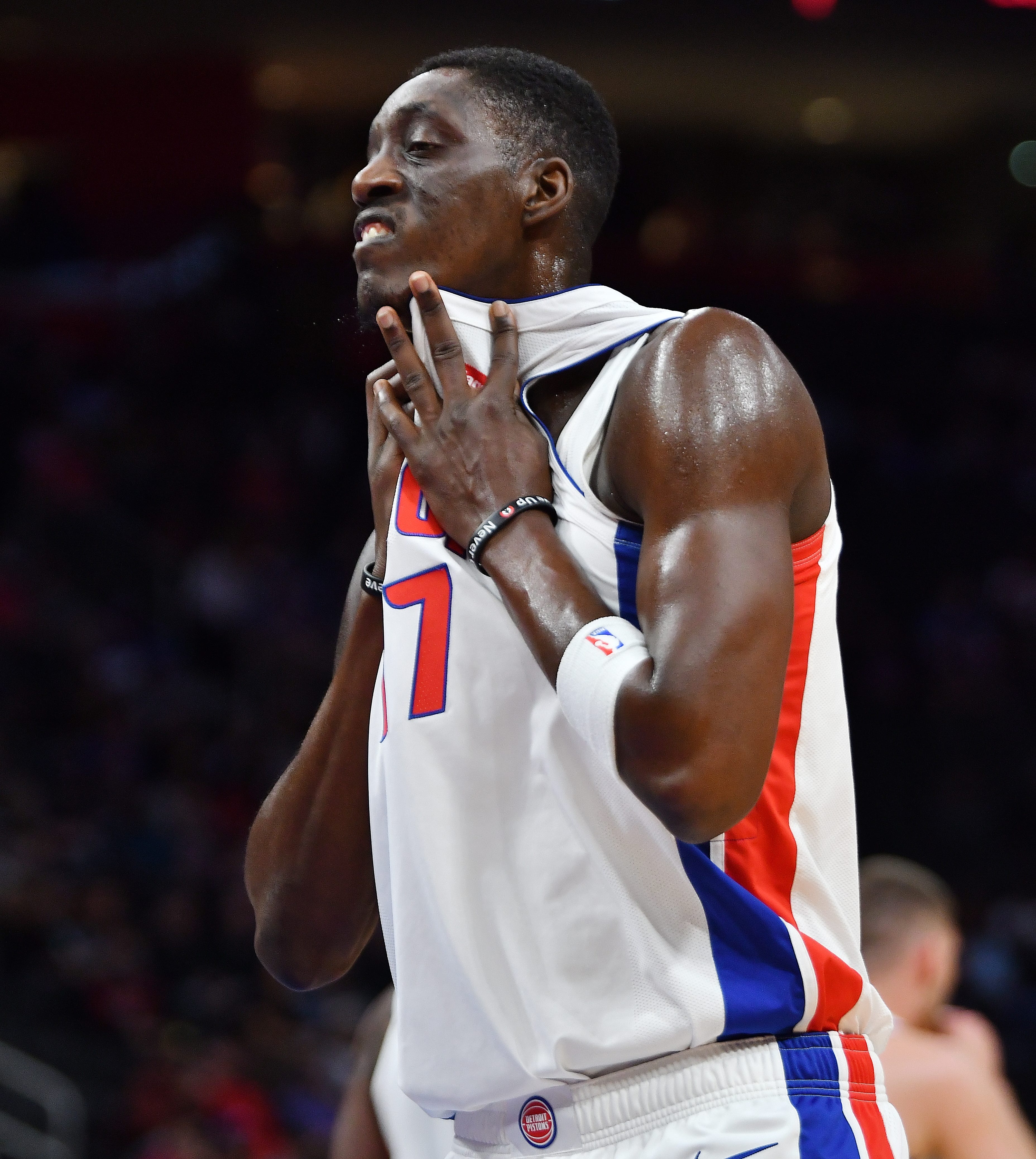 Tony Snell: Age: 27. Ht: 6-7. Wt: 213. 2018-19 stats: 6 pts, 2.1 rebs, 40% 3FG. Outlook: He ’ ll step into the starting lineup as an adept 3-point shooter and solid defender and bring some stability to a position that ’ s been a revolving door for a couple years. He ’ s been active and ready to shoot in the preseason, which bodes well.