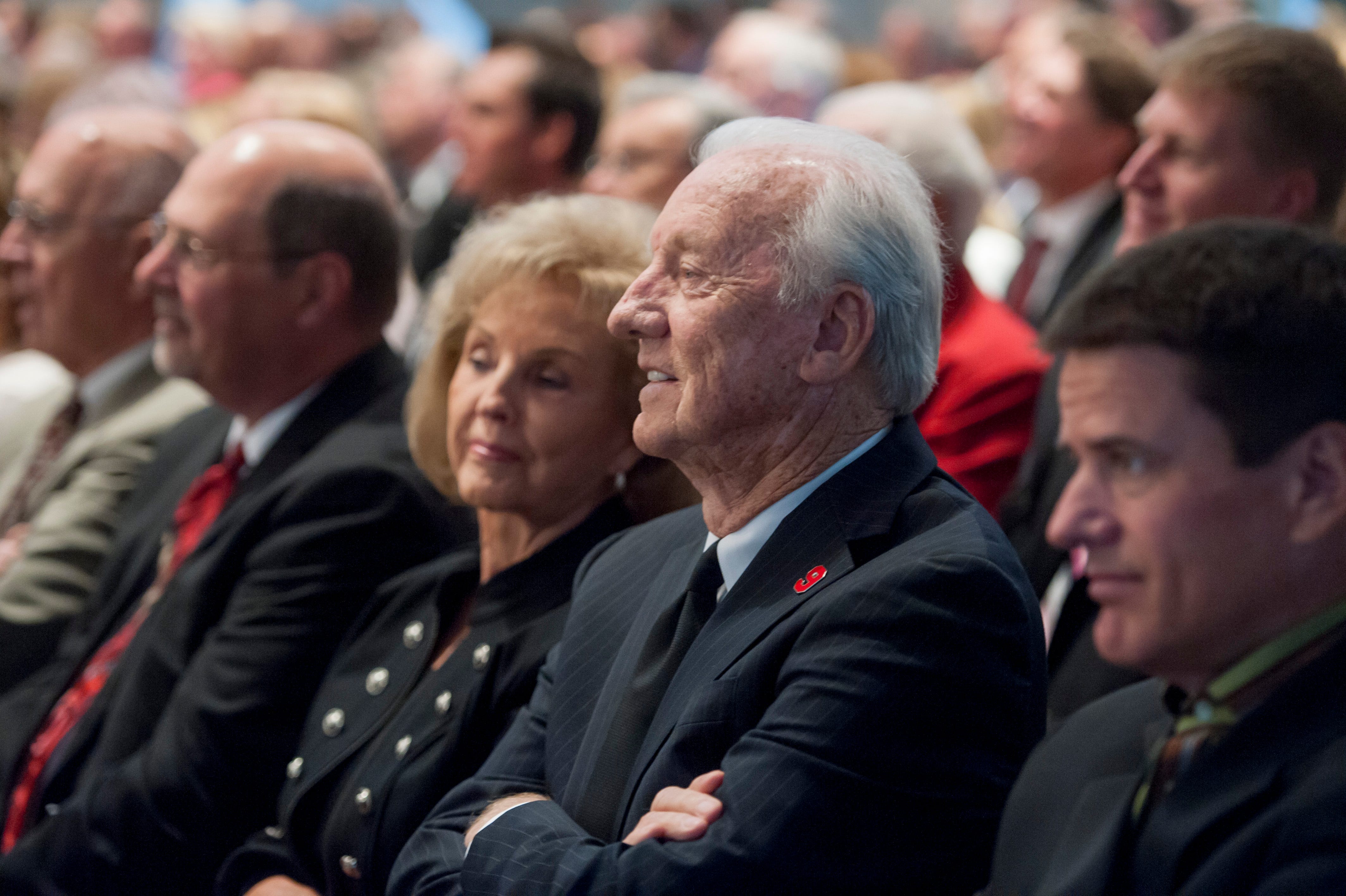 Al Kaline listens to the eulogy during the funeral service for another Detroit sports legend, Red Wings great Gordie Howe at the Cathedral of the Most Blessed Sacrament, in Detroit, June 15, 2016.