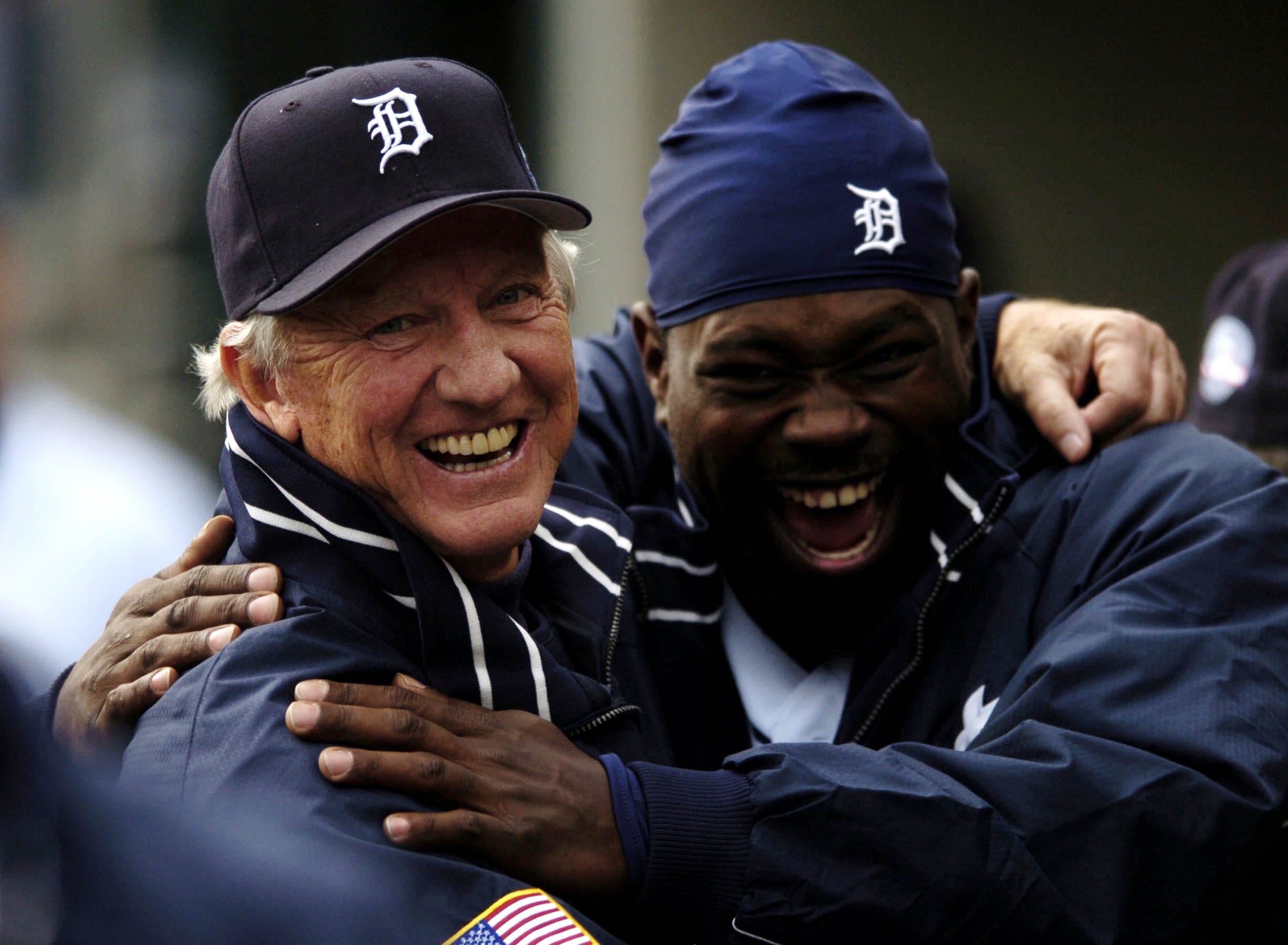 Tigers Hall of Famer Al Kaline and Dmitri Young share a laugh.