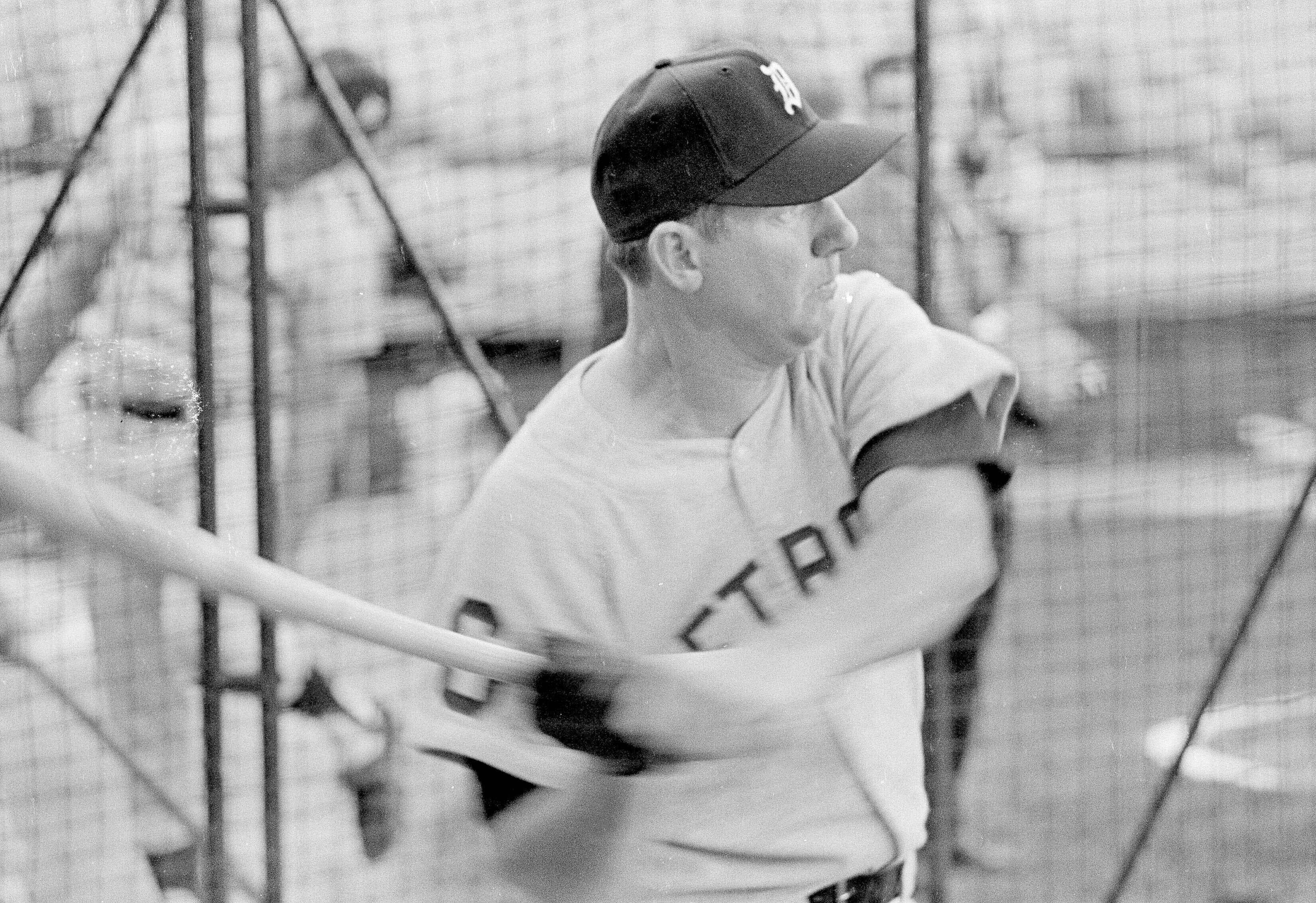 Al Kaline, the big power batter of Detroit, who has been out of the Tigers' lineup for about three weeks because of a broken finger, takes a fast cut at the ball in the batting cage before the game against the White Sox in Chicago, July 28, 1967. He went into the lineup, but was 0-5 for the night at the plate. However, Detroit beat the league-leaders, 7-4.