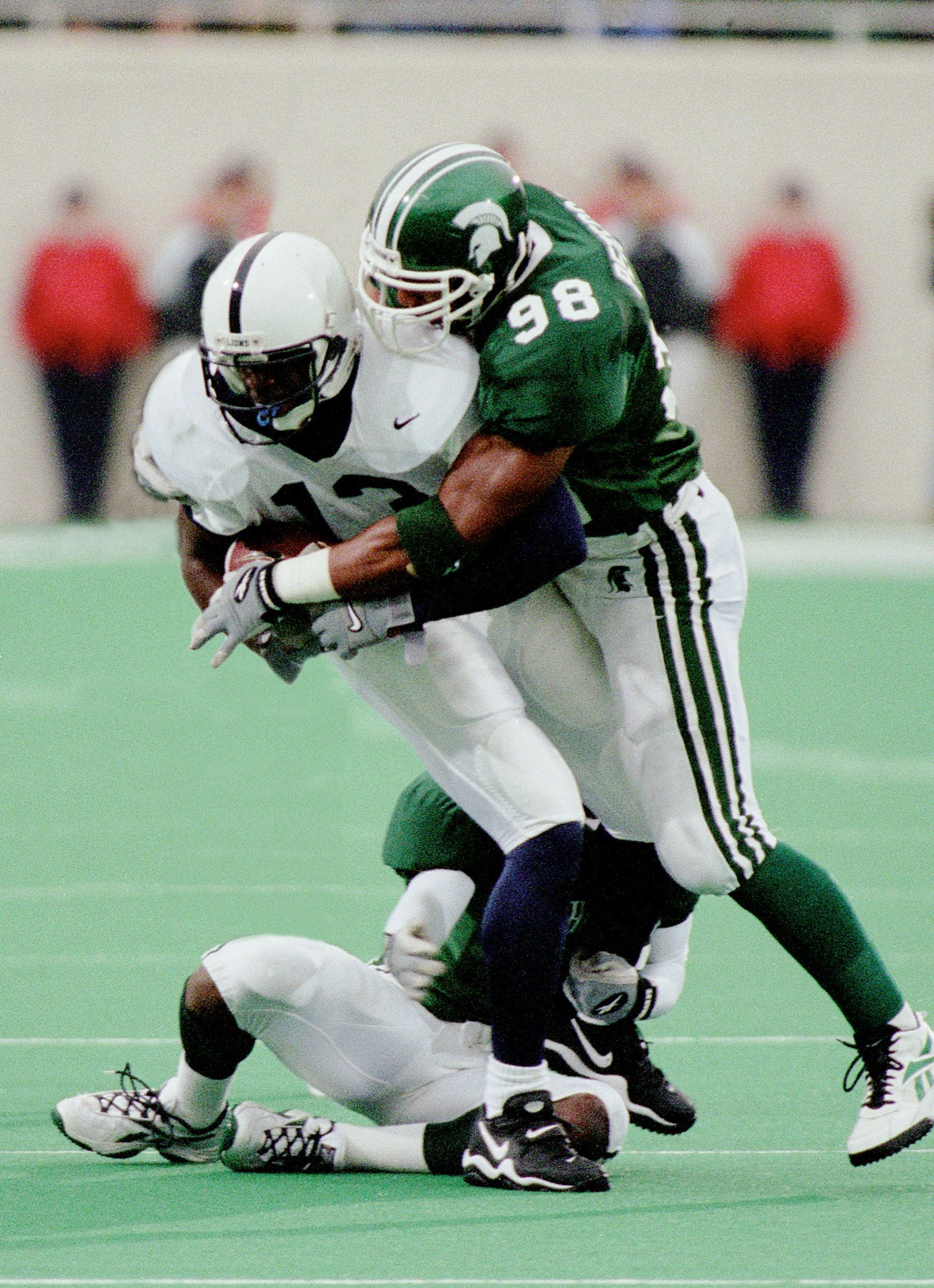 LINEBACKER – Julian Peterson, 1998-99: In just two seasons, the outside linebacker piled up 48 tackles for loss, a program record that stood until 2019, when Kenny Willekes finished with 51. Peterson was nearly unstoppable in his final season at Michigan State, recording 30 tackles for loss as well as 15 of his career 25 sacks. Peterson was named a third-team All-American by the Associated Press that season and capped things off by being named MVP of the Citrus Bowl with five tackles for loss.