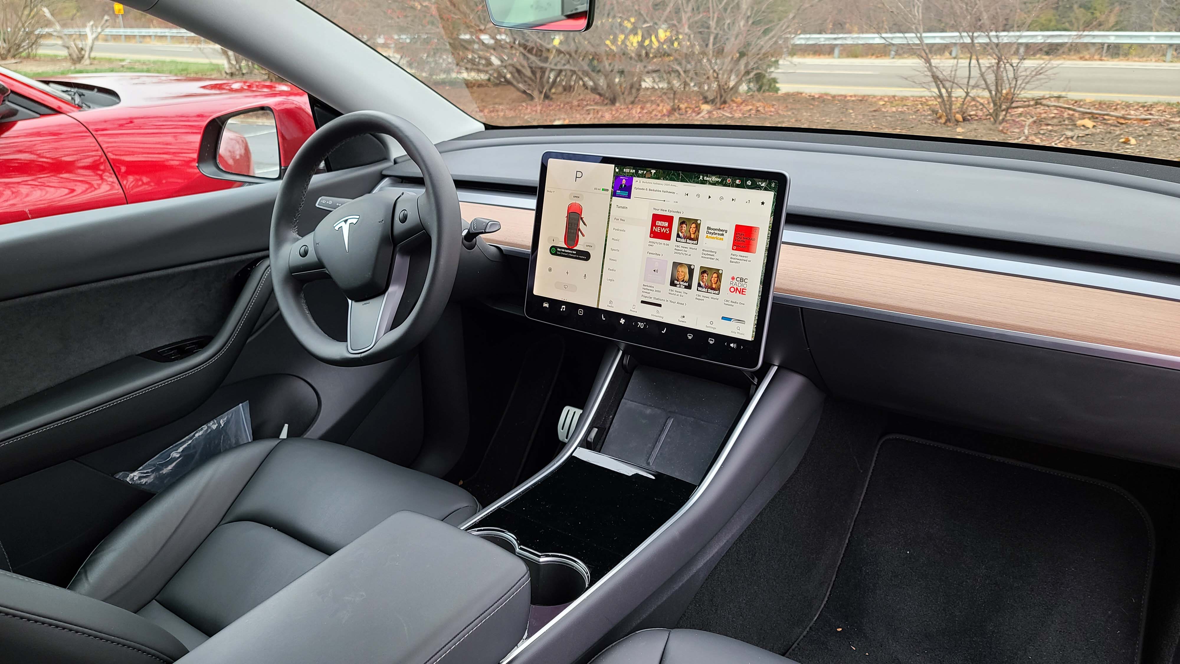 Compared to the 2021 Ford Mustang Mach-E, the Tesla Model Y has a more Spartan interior with a single-screen and minimal dash lines. The torquey, AWD performance, however, is similar.