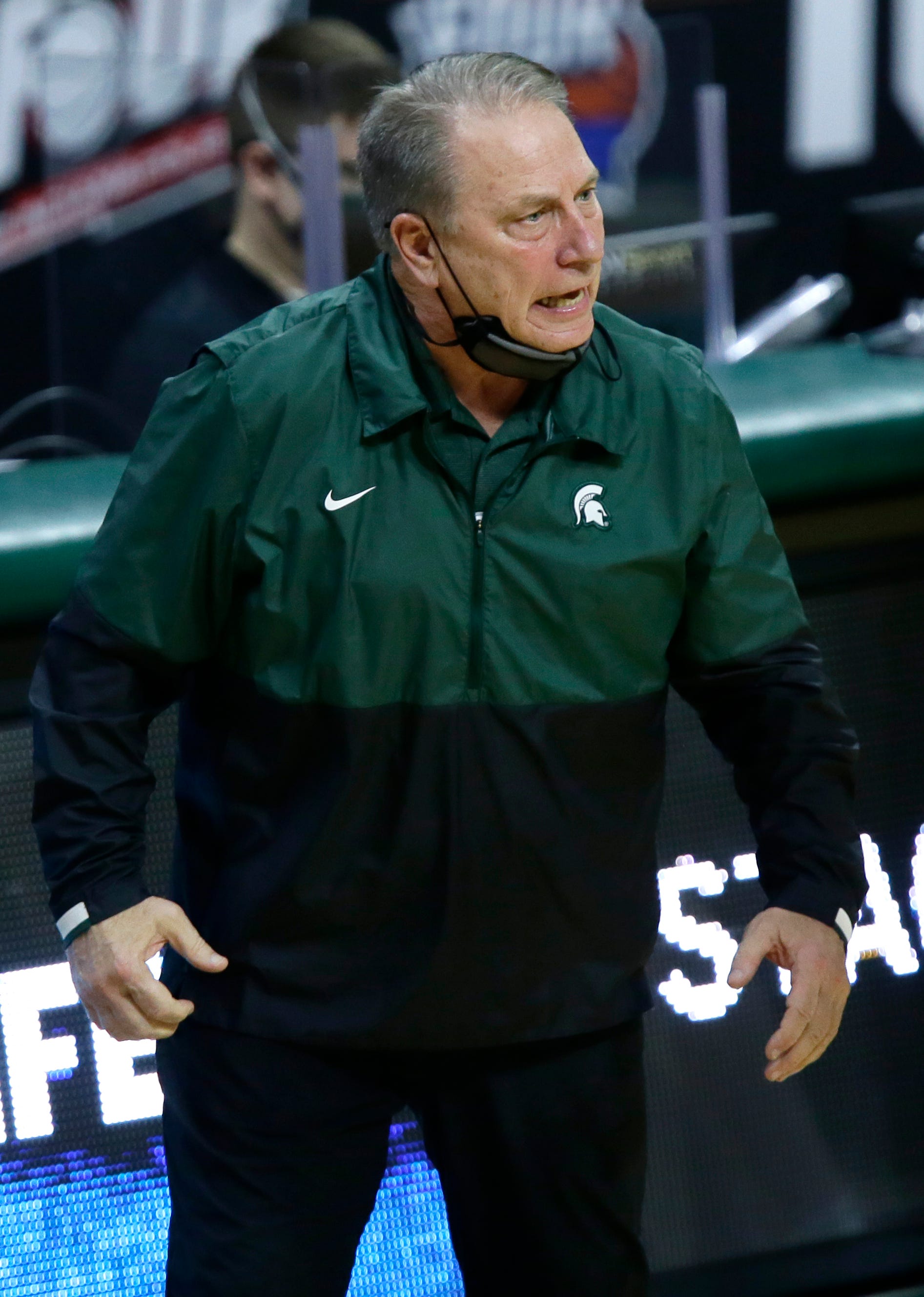 Michigan State coach Tom Izzo reacts to a call against the Spartans during the first half.