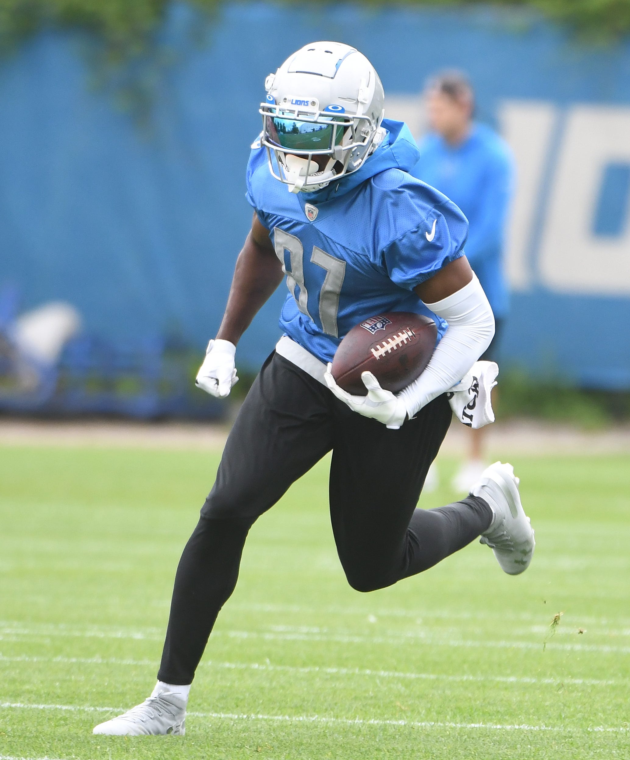 Former Lions receiver Quintez Cephus is among five players the NFL has reportedly reinstated after indefinite gambling suspensions.